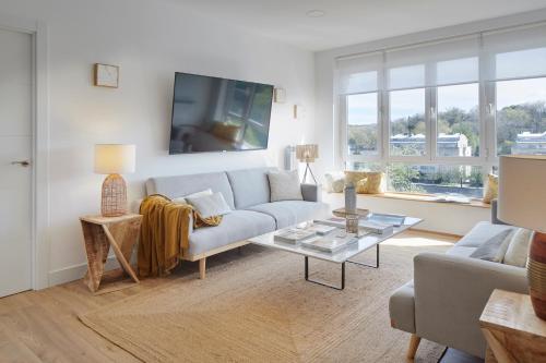 Ekialde by FeelFreeRentals