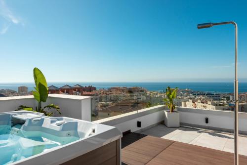 Penthouse Apt With Ocean View
