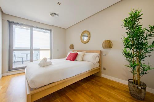 Duplex con Terraza y Parking en Sanchinarro