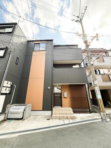 天下茶屋站步行4分钟 日式客厅一楼公寓 2卧可住4人 直达关西机场