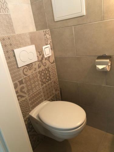 Et badeværelse på myurlaub(.)at