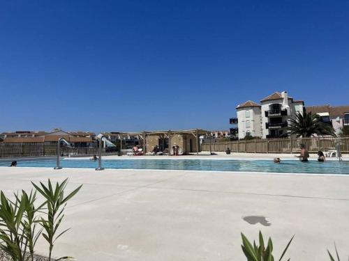 bohème chic vue marina Piscine et parking privé