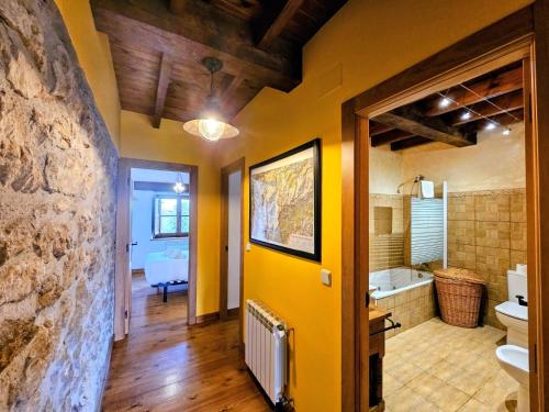 Et badeværelse på El Rincon del Castro - Encanto Rural