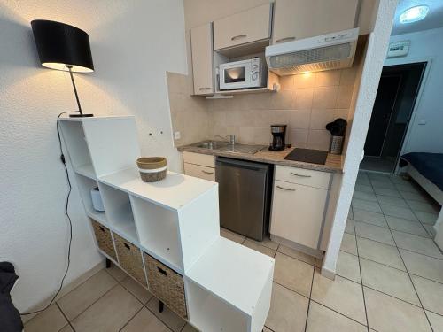 Studio climatisé 2/3 pers, proche plage & centre-ville, WiFi gratuit, parking & linge en option