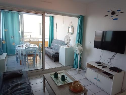 T2 Coquet 40m², Parking Sécurisé, Proche Plage - FR-1-798-22