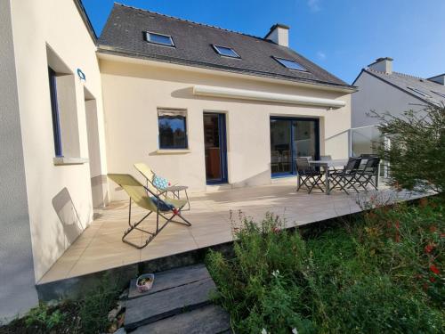 Maison calme, 8 pers., proche mer à Penvins, 3 chambres - FR-1-775-11