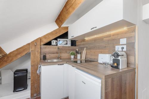 Studio sous les toits, Nice Centre