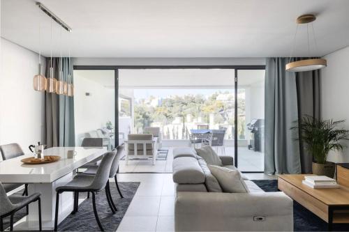 Grand Hideout, Artola Homes