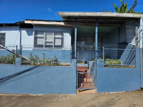 Tòa nhà nơi nhà nghỉ dưỡng tọa lạc