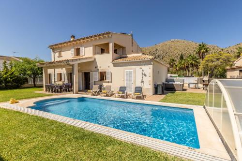 Villa Nelly 15 min from the beach