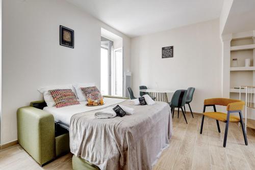 TBS 98 - Superb terrace apartment in Paris 15