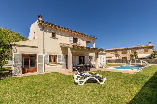 Villa Nelly 15 min from the beach