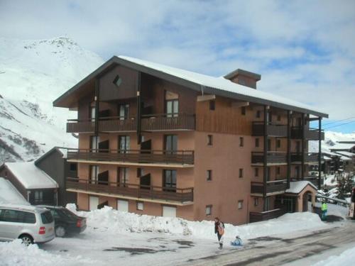 Studio fonctionnel aux Menuires, proche pistes, balcon - FR-1-344-535