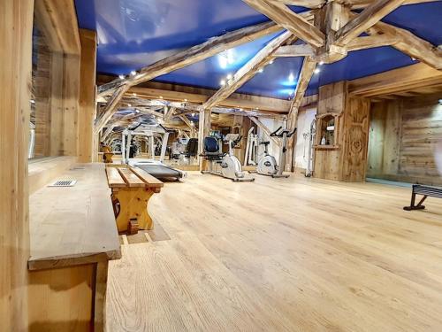 Appartement spacieux et confortable proche des pistes avec balcon - FR-1-344-841