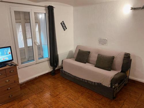 appartement entresol nice 1,2 kilomètre de la plage mer promenade