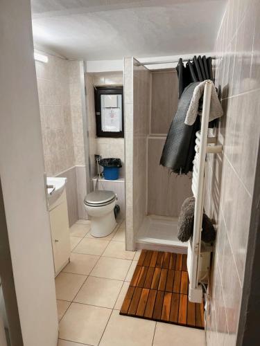 appartement entresol nice 1,2 kilomètre de la plage mer promenade
