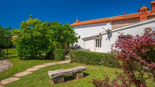 Beautiful Villa Ivona with garden in Medulin