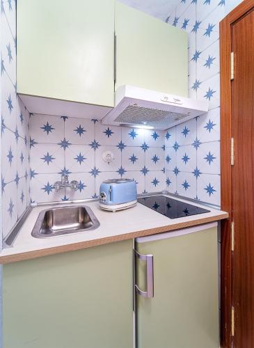Vintage seaview apartment