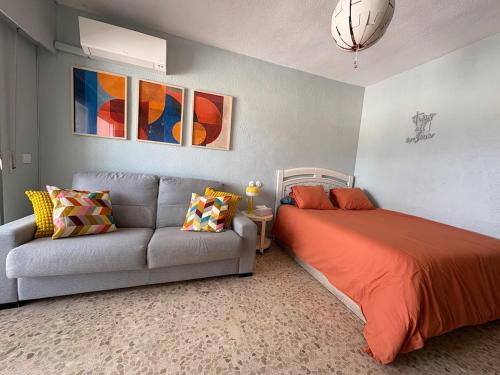 Vintage seaview apartment