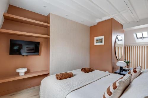 Saint Placide VI Suite