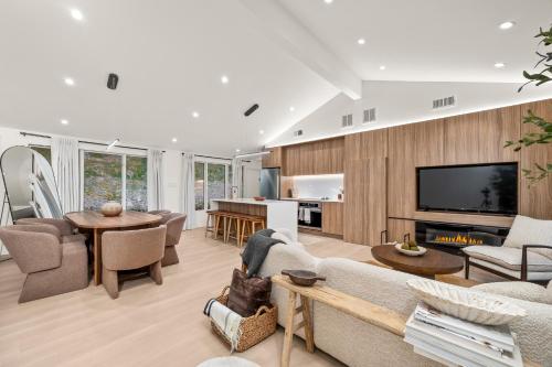 TV/trung tâm giải trí tại Pond House at Carter Bridge Estate