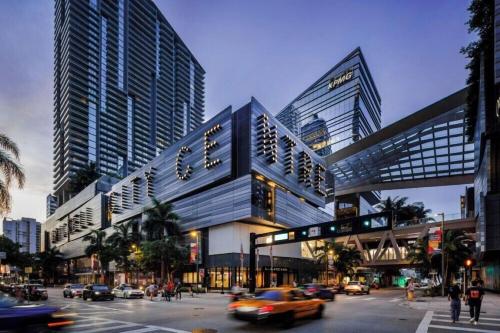 Modern Brickell Apartment Free Parking Pool and Gym photo 70