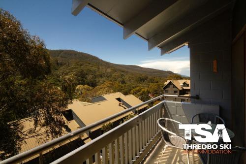 Vista general d'una muntanya o vistes d'una muntanya des de la casa de muntanya