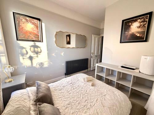 Immanuel House - Modern Luxury Victorian Home 1872 - Free Parking & SuperFast Fibre Optic WiFi photo 17