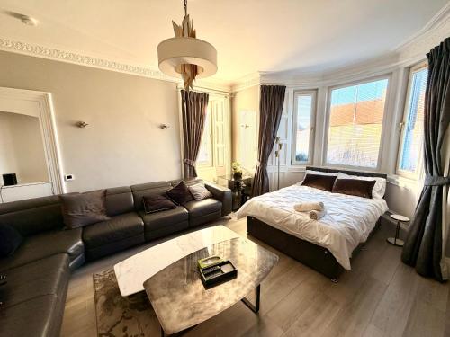 Immanuel House - Modern Luxury Victorian Home 1872 - Free Parking & SuperFast Fibre Optic WiFi photo 21