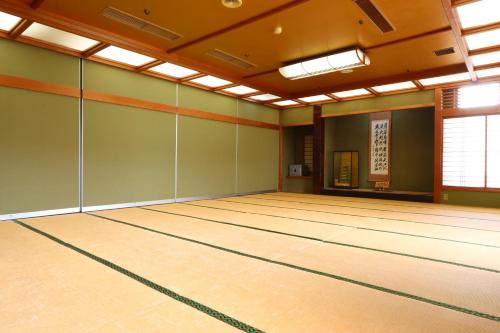 an empty room with a ball court at Ryokan Karasawa in Kanazawa