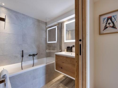 Duplex haut de gamme près du centre de Val d'Isère, 4 chambres, parking