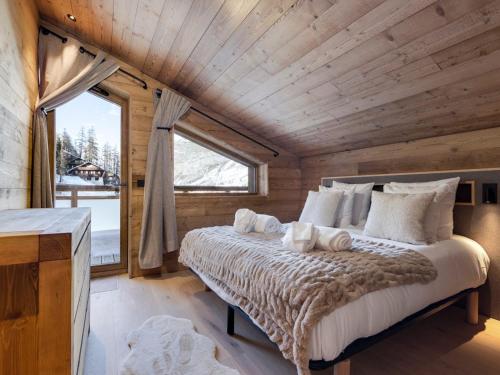 Duplex haut de gamme près du centre de Val d'Isère, 4 chambres, parking