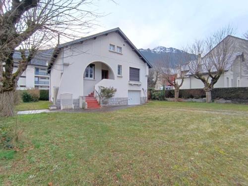 Maison Spacieuse T5 à Saint Lary - 10 Couchages - WIFI - FR-1-457-396