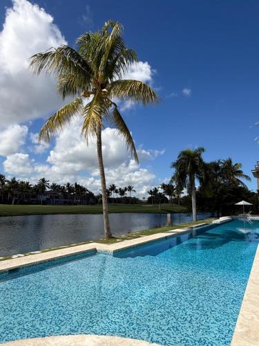 Cozy room in Cocotal with Pool & Lake