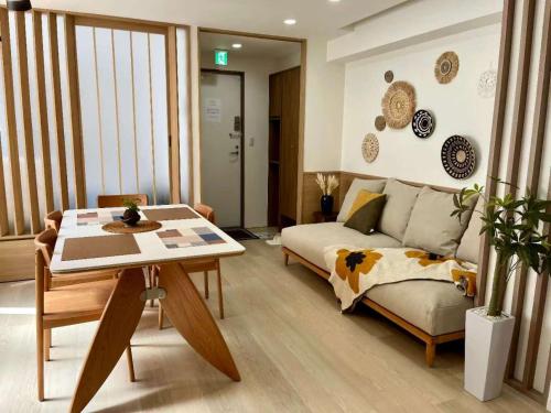 Designer 2BR with Japanese & Western Style Near Shinjuku Subway 5-Min up to 6 people