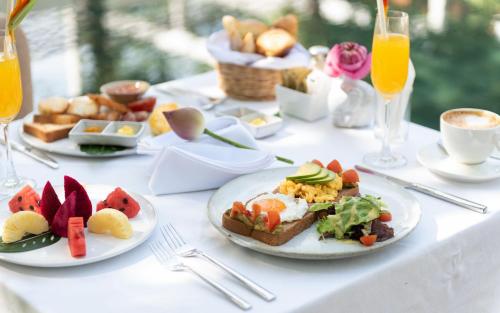 Mad på hotellet eller i nærheden