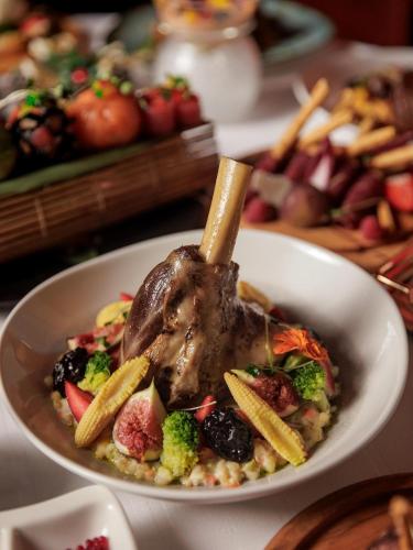 Mad på hotellet eller i nærheden