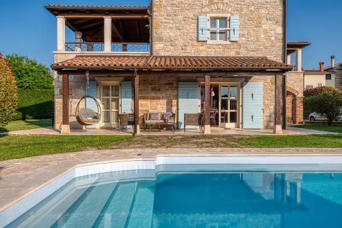Villa Paolina with hot tub