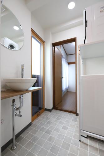 Urban Nest Tokyo Rokugo Unique Train View 2BR House