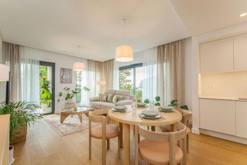 Acqua Residences-Luxury green Oasis & Sea View