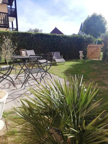 Appartement avec jardin à 50 m de la plage et 2 vélos inclus