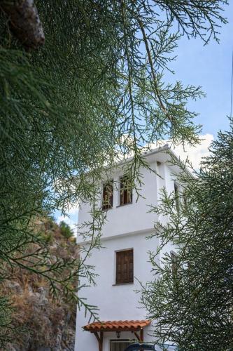 Μπροστά στο ναυάγιο Καλή τύχη