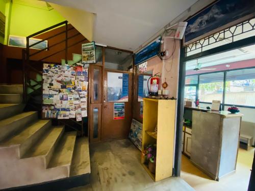 Dapur atau dapur kecil di Three Peaks Inn