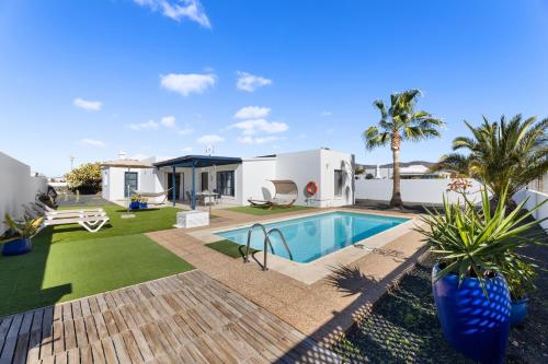 Villa Dream Room Playa Blanca by Escape Home