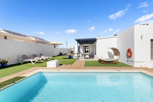 Villa Dream Room Playa Blanca by Escape Home