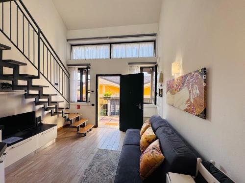Romana Loft