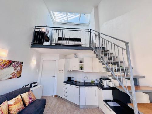 Romana Loft