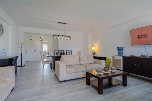 GuestReady - Cosy condo with pool
