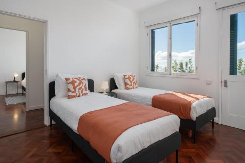 Casa da Anoneira by an island apart