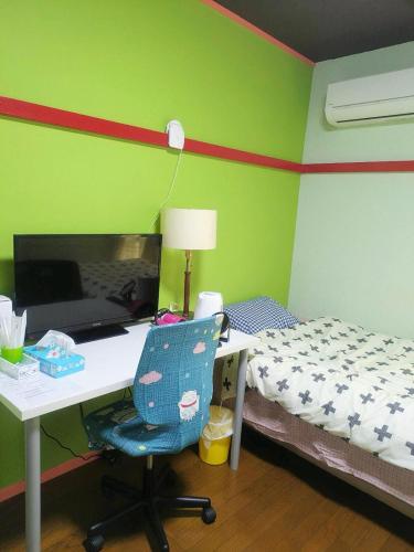 401 Single room near Naha International Street with on the 4th floor No elevator